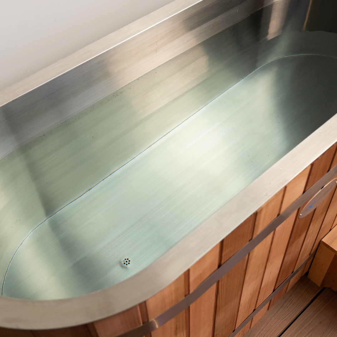 stainless steel ice bath with cedar exterior